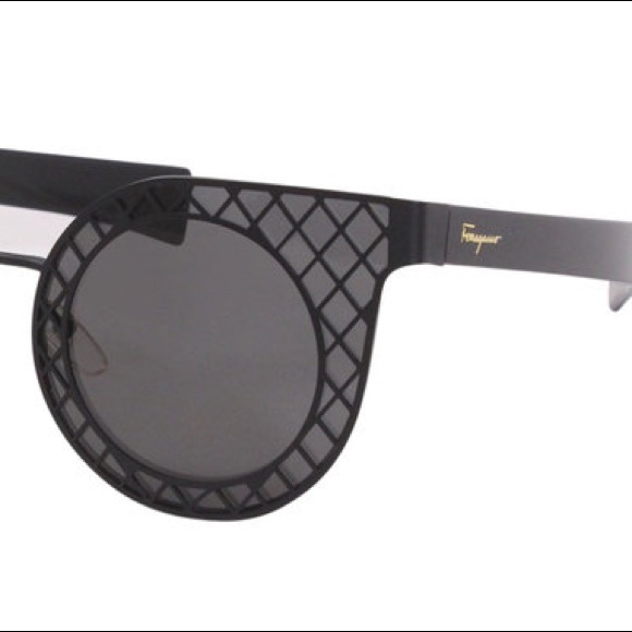 Salvatore Ferragamo 42mm Sunglasses Matte Black - Picture 5 of 16